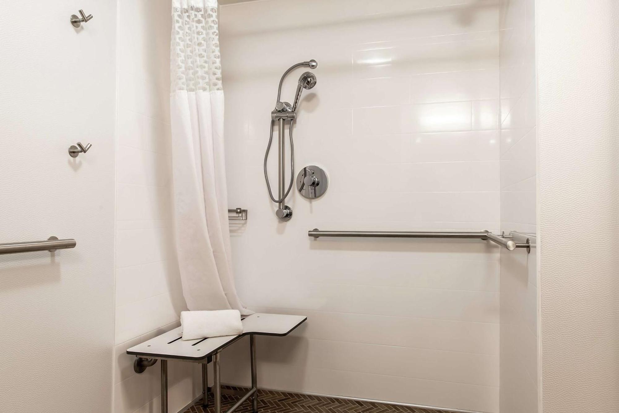 Hampton Inn Rockford Exteriér fotografie